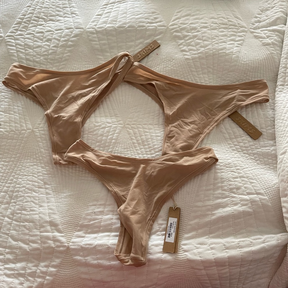 Skims clay thongs set of 3
